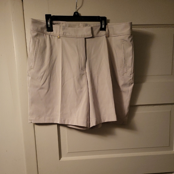 Lady Hagen Shorts Lady Hagen Golf Shorts Khaki Hydrodri Fabric